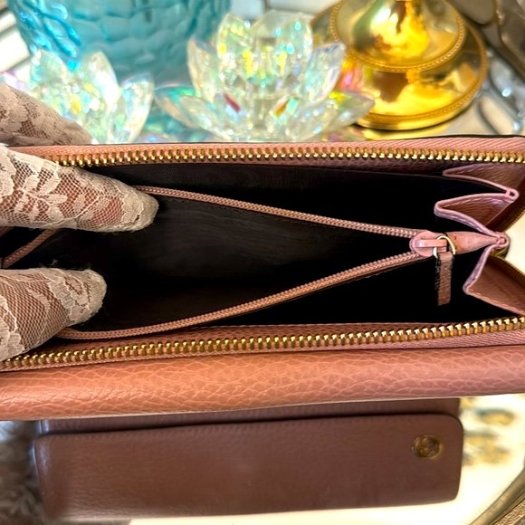 Authentic GUCCI Interlocking G Logo Leather Long Trifold Wallet - Picture 12 of 16